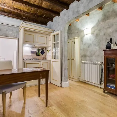 Nuovo Colonna - Spanish Steps Apt רומא